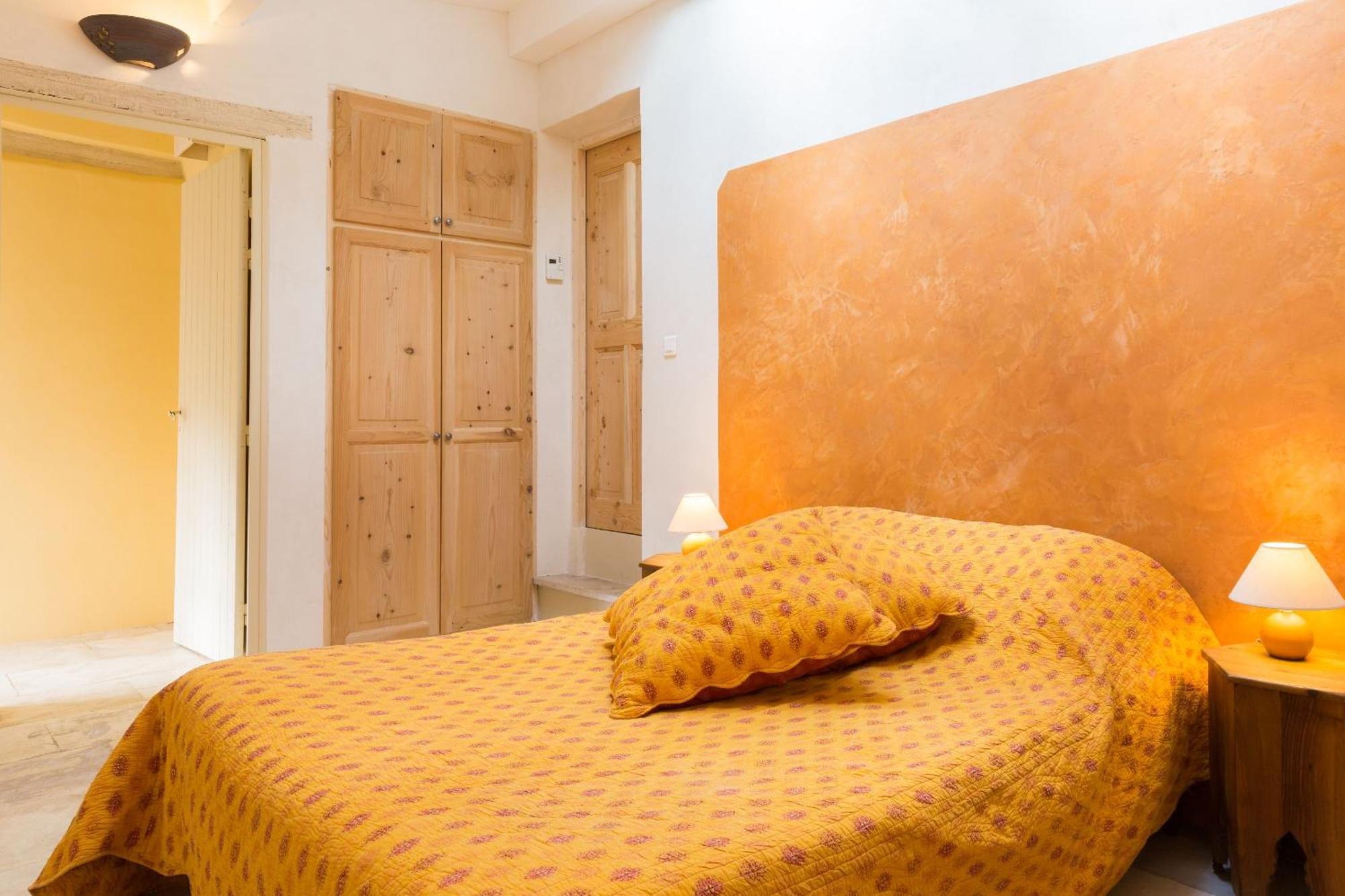 Villa Poterie de Pierroux à Roussillon en Isere Chambre photo